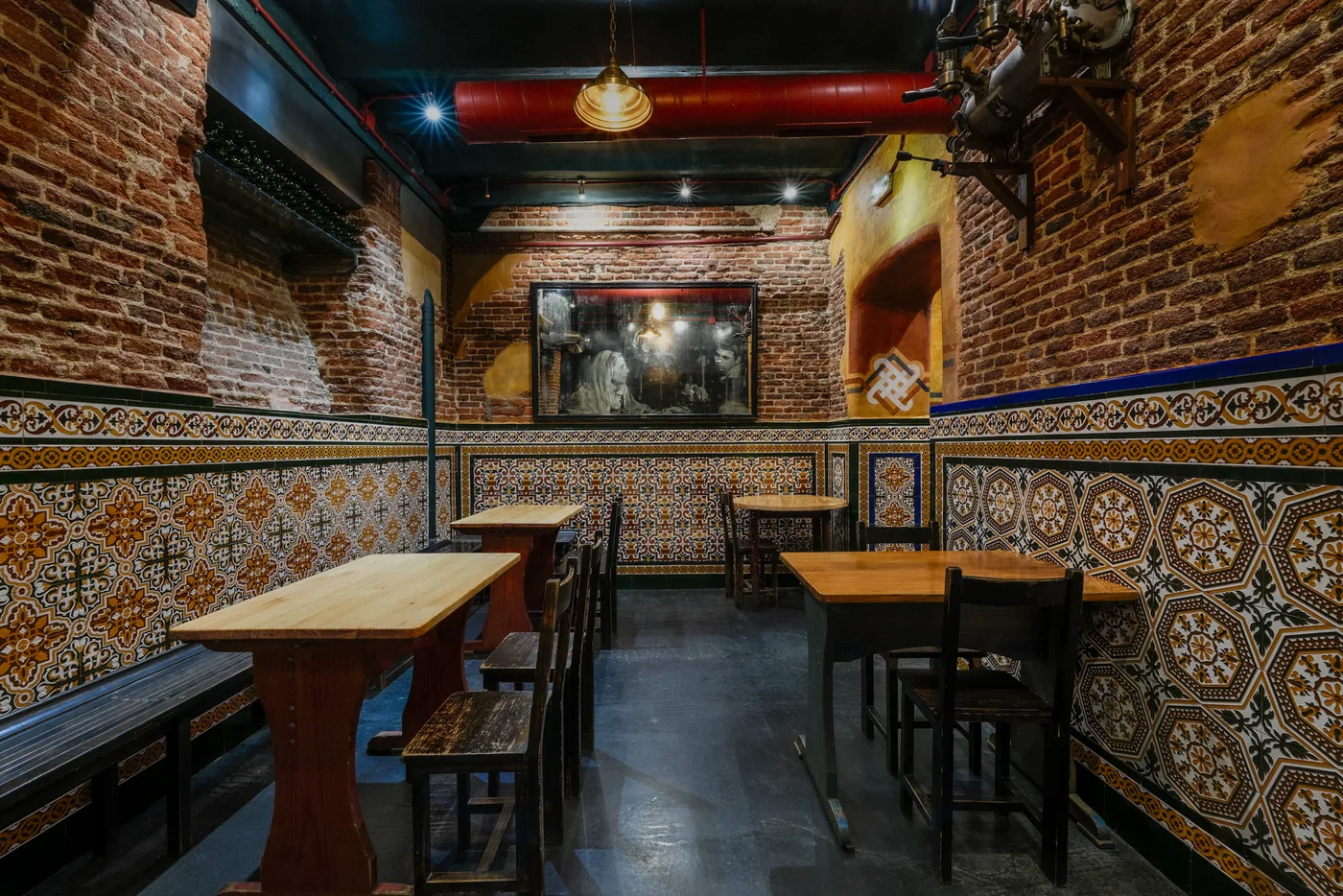 Salón privado de la Taberna El Buscón en Madrid (2)